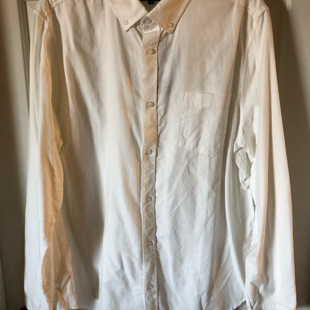 Men’s button down white long sleeved shirt